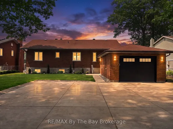 1434 River Rd W, Wasaga Beach, ON L9Z 2W5