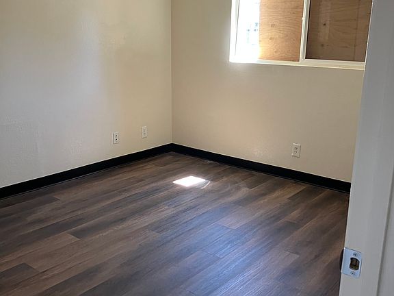 5th image of 8606 Pacific Ave #B1