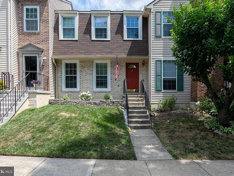 13662 Barren Springs Ct — Photo 1