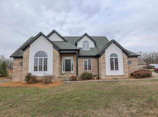 103 Summer Ln, Kuttawa, KY 42055