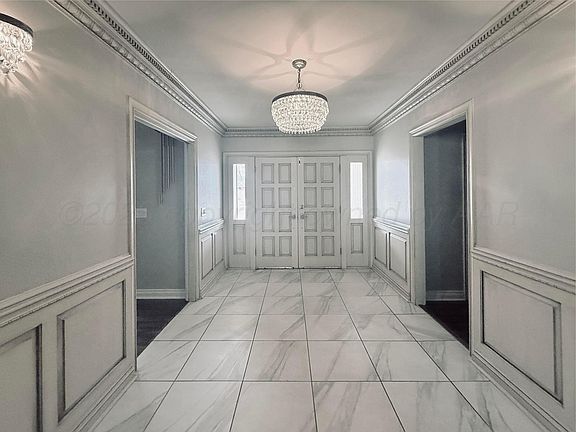 3rd image of 120 Bellaire Ave