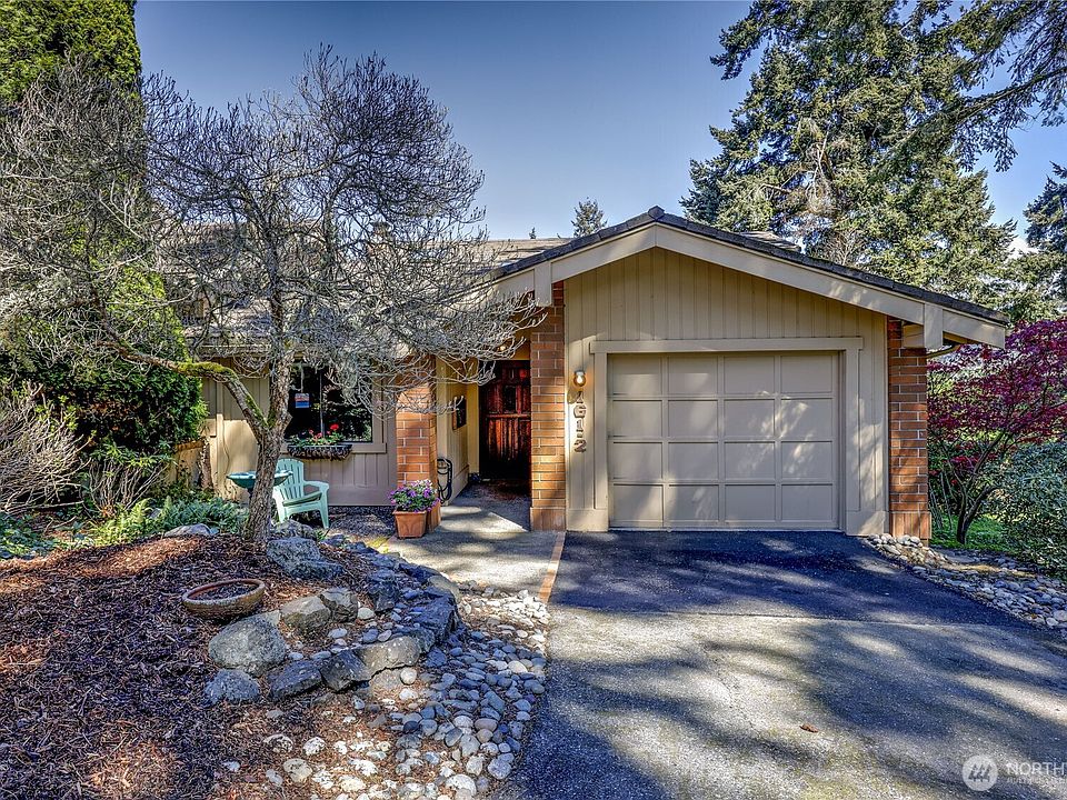 1st image of 161 Bluffs Drive #2
