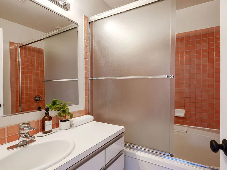 7941 SE Southworth Dr — Photo 26