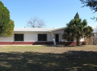 106 Aspen Ln, Hill Country Village, TX 78232