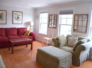 4 Summer St #F, Manchester, MA 01944