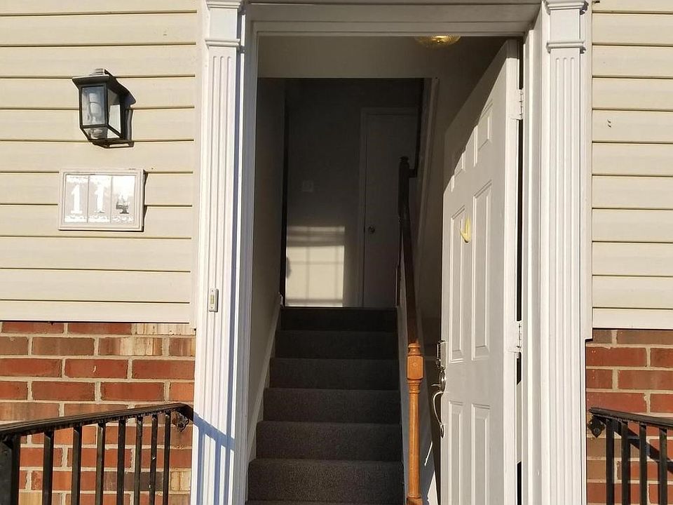 1st image of 114 Westminster Ln