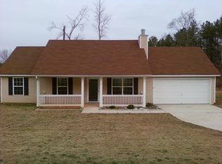 9 Connie Trl, Grantville, GA 30220