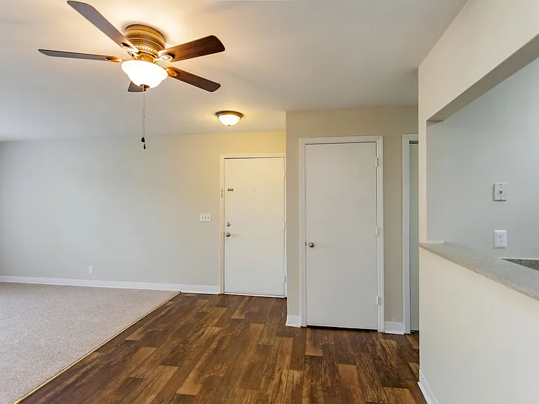 Southwood Apartments — Photo 9