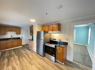 44 Main St APT 4, Raymond, NH 03077