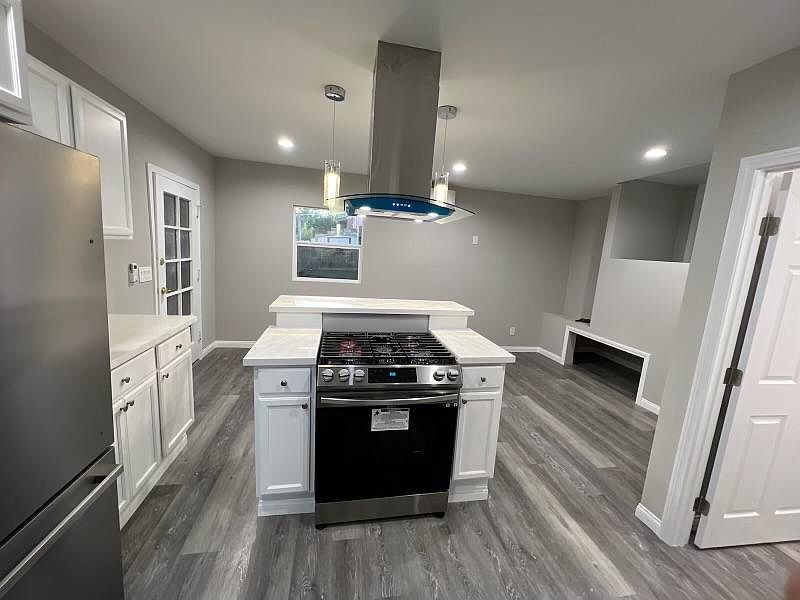 1st image of 1333 N Alvarado St #1