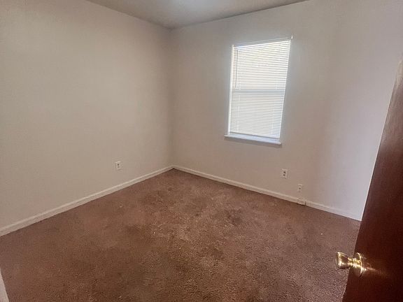 5th image of 2509 Sherbourne Dr