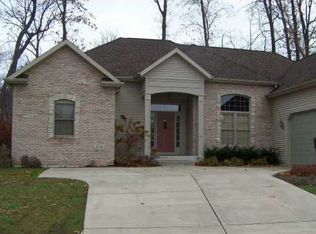 53366 Winterberry Ct, South Bend, IN 46637