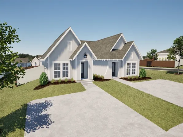 3233 Bradley Ln, Auburn, AL 36830