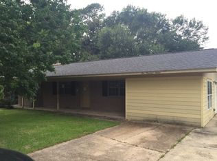 107 North St, Ocean Springs, MS 39564