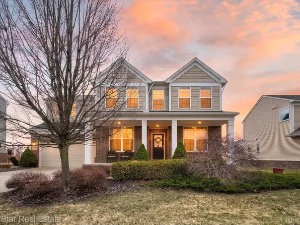 59163 Peters Barn Dr, South Lyon, MI 48178