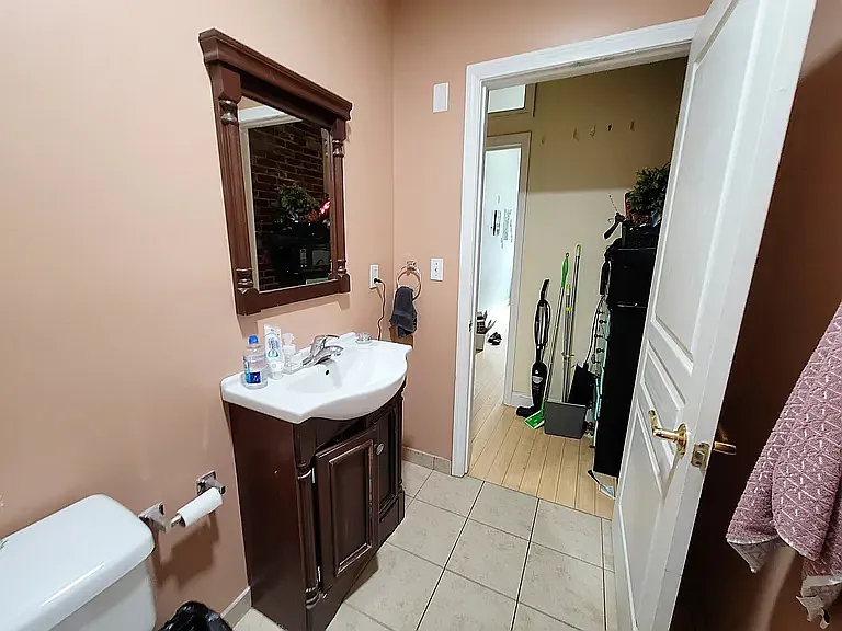 37 Temple Pl #404 — Photo 17