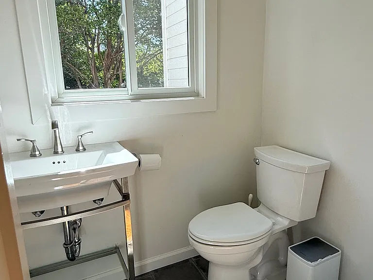 1201 Plum Tree Ln — Photo 17