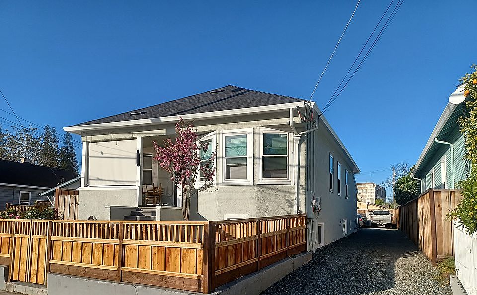 1st image of 1365 Vine St