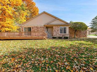 19015 Carmelo Dr N #133, Clinton Township, MI 48038