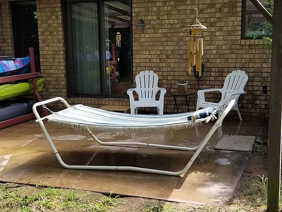 4th image of 707 N Woodland Dr