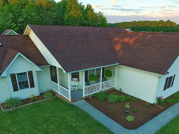 4th image of 9803 Wildwood Dr
