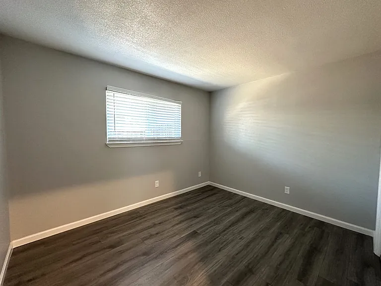 La Madera Apartments at 935 W. Swain Road — Photo 21