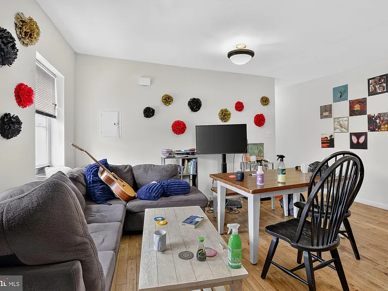 1655 S Bancroft St #2 — Photo 6