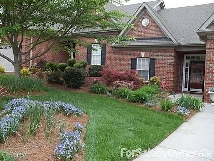 Front Entrance
						:
						Welcome Home