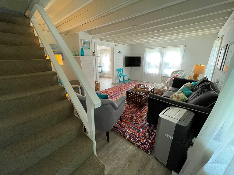 180 Sea Rd — Photo 10