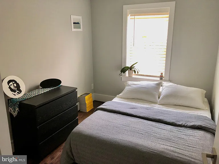 621 Longfellow St NW — Photo 11
