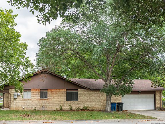 2nd image of 345 PRINCE DR