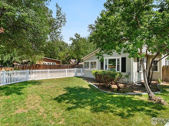 3rd image of 511 E Prospect Rd