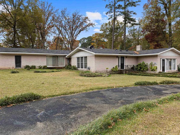 1112 Le Duke Blvd, Longview, TX 75601