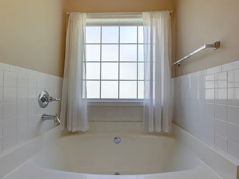 3729 Kendra Ct N — Photo 27