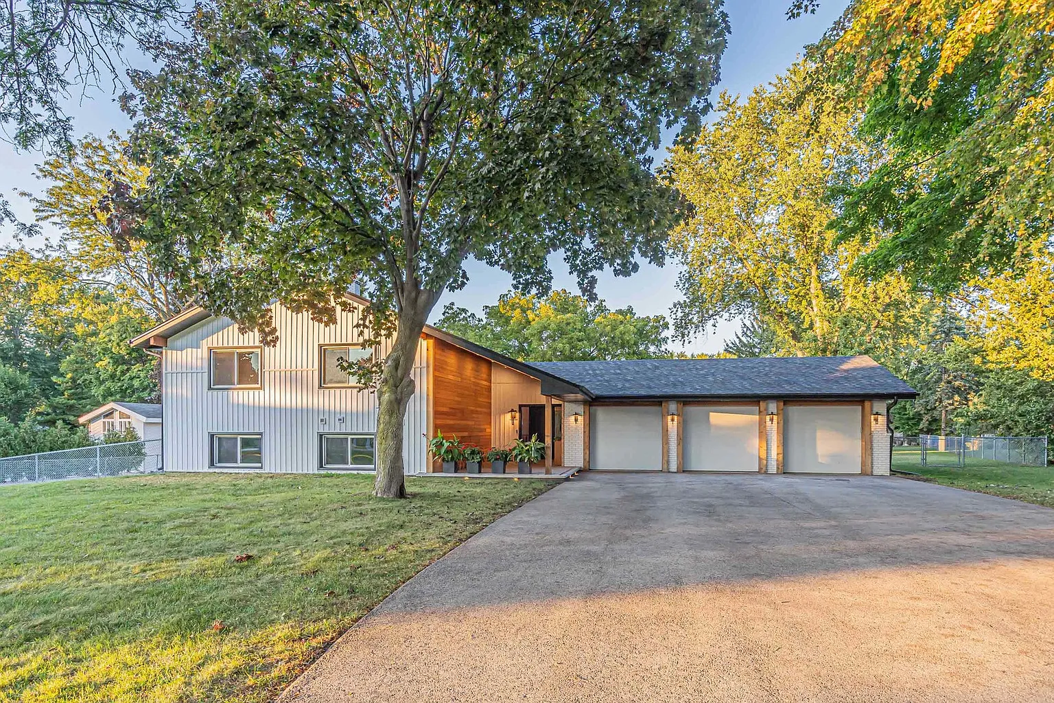 283 Pheasant Ct photo 1