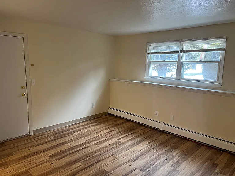 11 Briarwood Dr #1 — Photo 6