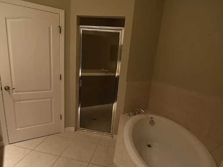 433 Livorno Way — Photo 15