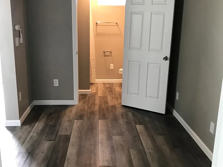 2425 Church Ln — Photo 2