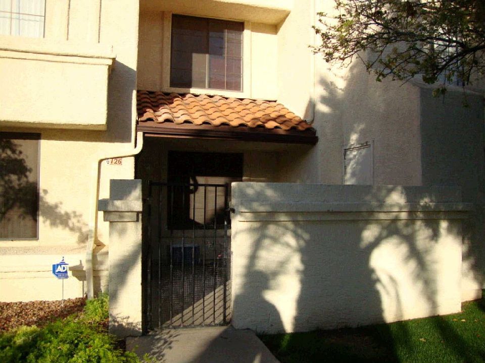 1st image of 818 S Westwood APT 126