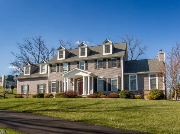 4 Ashton Ct, Raritan Twp., NJ 08822