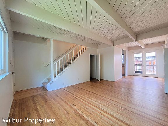 3rd image of 3086 Emerson St #3086