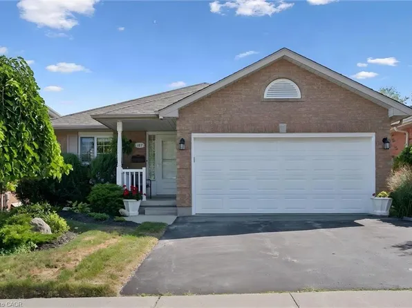 187 Westchester Dr, Kitchener, ON N2B 3M8