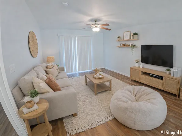 1220 Sundance Dr, Manhattan, KS 66503