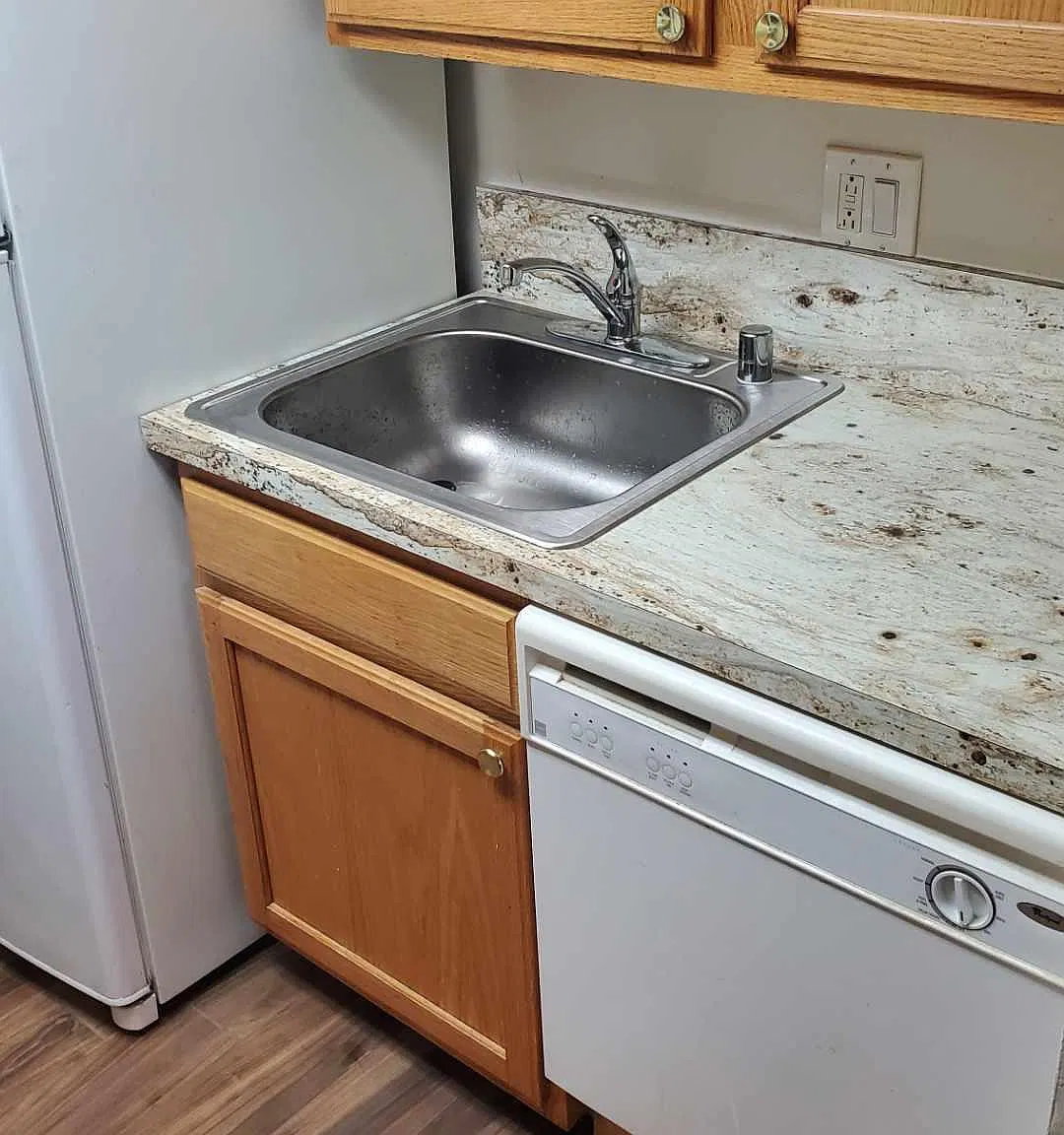 3 bed, 1.5 bath, 1216 sqft, $2,200 — Photo 4