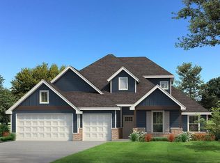 800 Peony Pl, Edmond, OK 73034