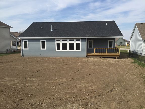 2nd image of 805 Summit Place