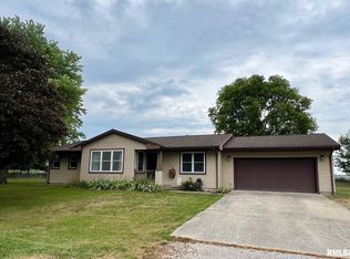 17477 River View Rd, Petersburg, IL 62675