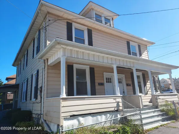 25-27 W Birch St, Hazleton, PA 18201