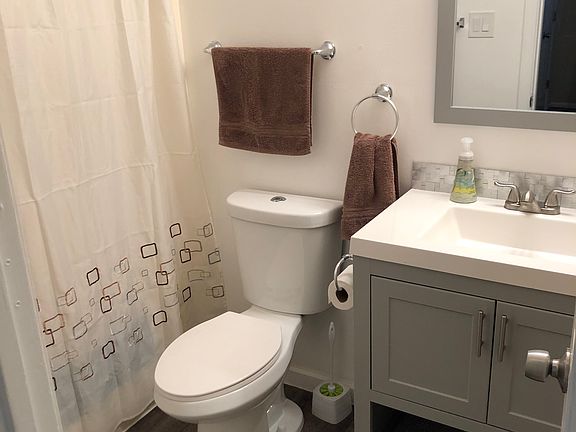 4th image of 3941 Larchwood Dr