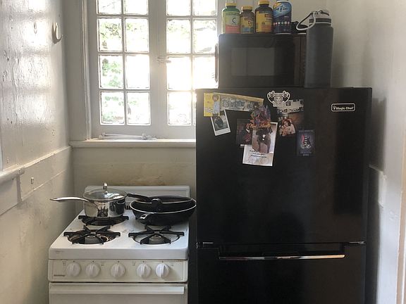 4th image of 7820 Saint Charles Ave #4